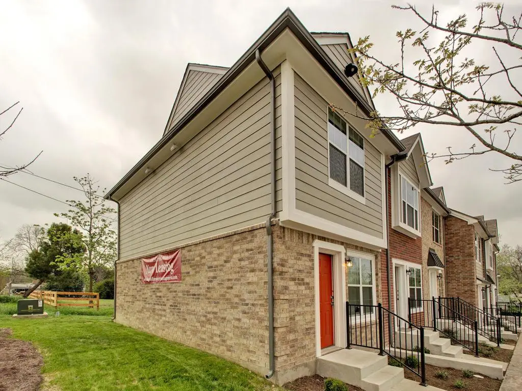 202 S College ST #14, Georgetown, TX 78626