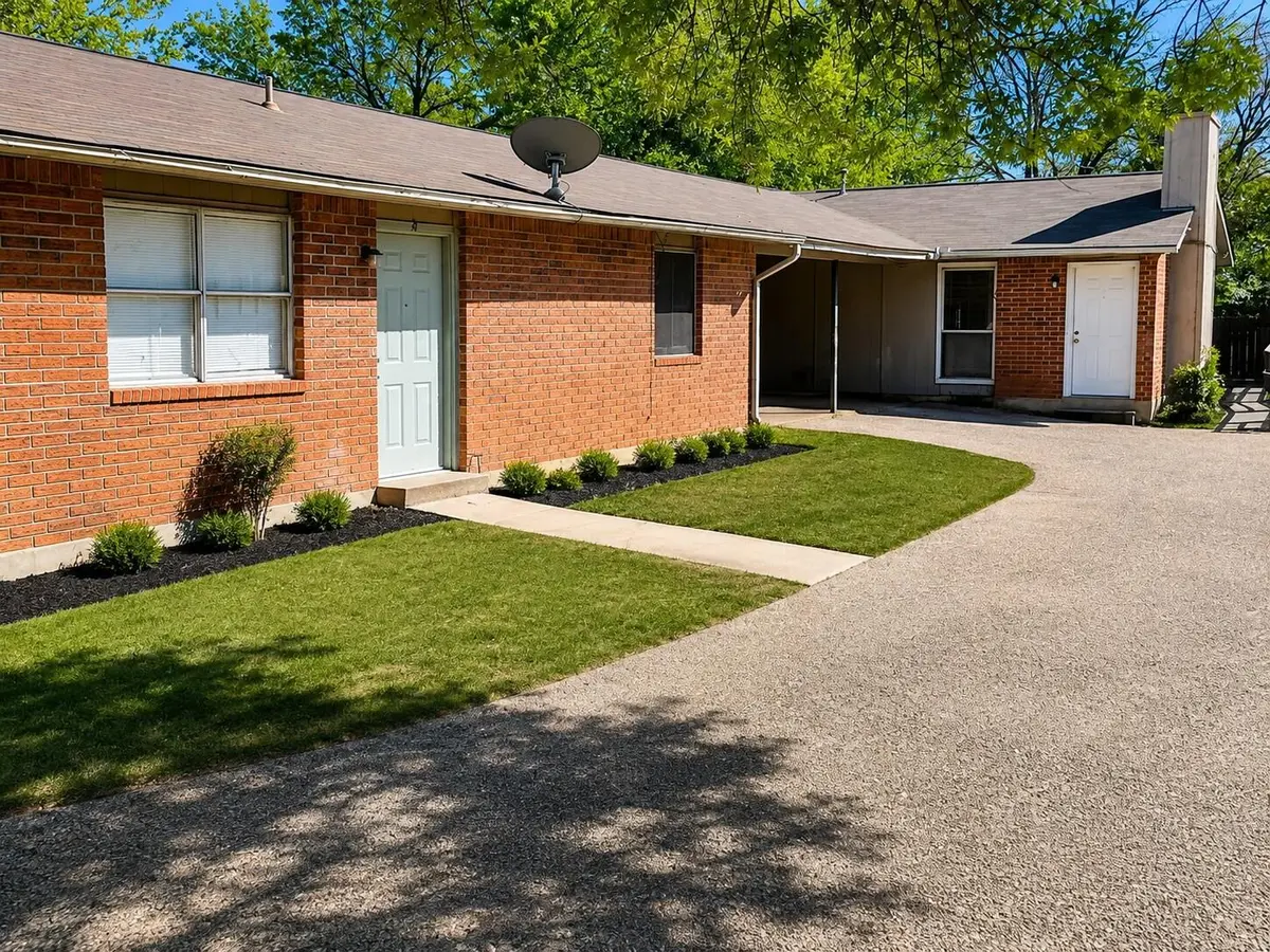 415 Thelma DR #B, Austin, TX 78745
