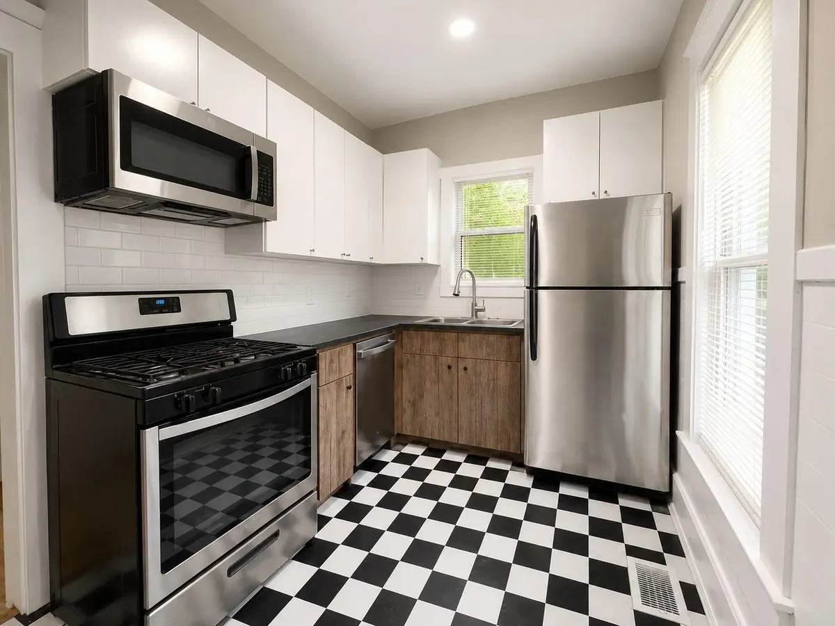 514 E 38th ST #B, Austin, TX 78705