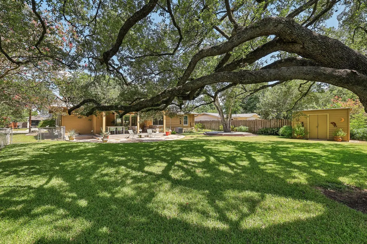 6308 Nasco DR, Austin, TX 78757