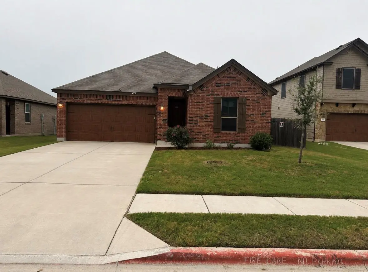 1711 Dragonfly LOOP, Bastrop, TX 78602