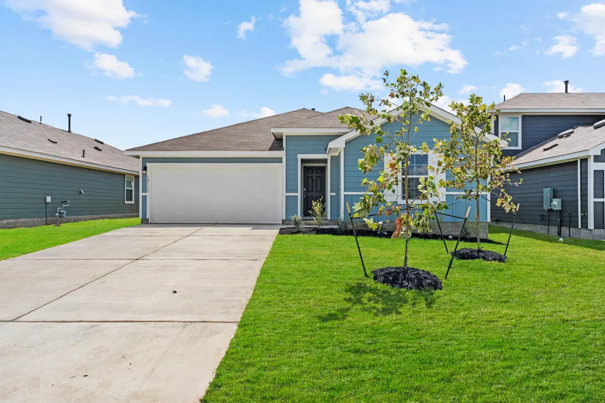 12117 Horseshoe Field BND, Mustang Ridge, TX 78610