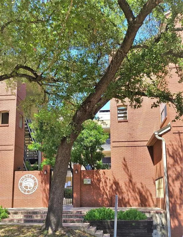 106 E 30TH ST #308, Austin, TX 78705