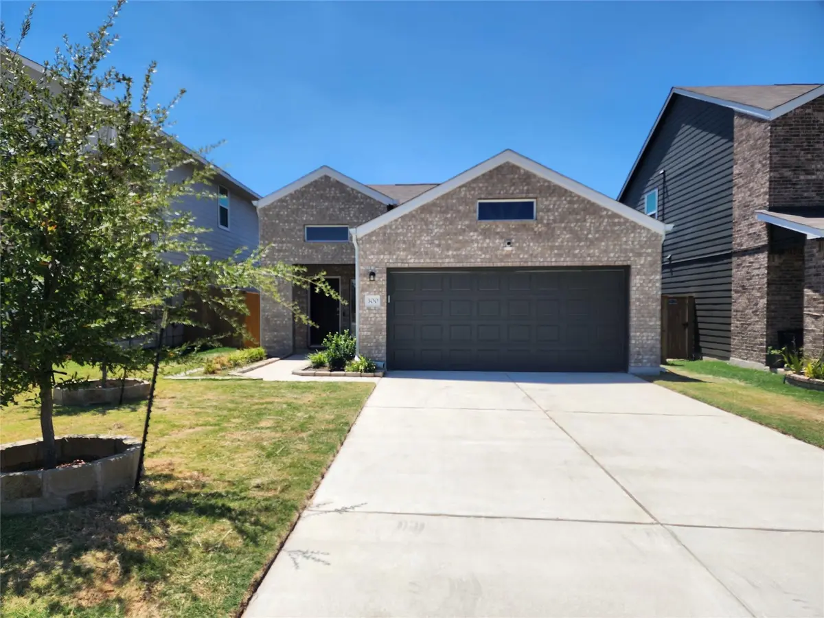 300 The Bad WAY, Jarrell, TX 76537