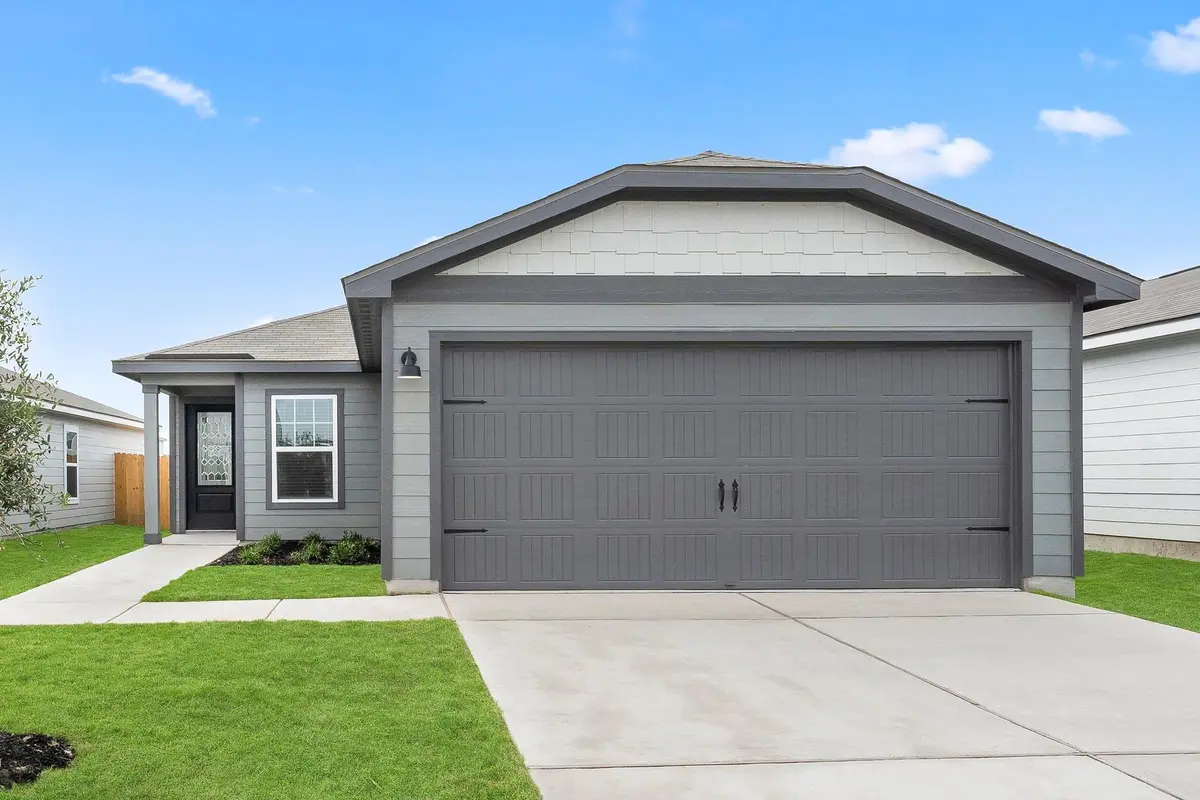 210 Myrtle Oak DR, Maxwell, TX 78656