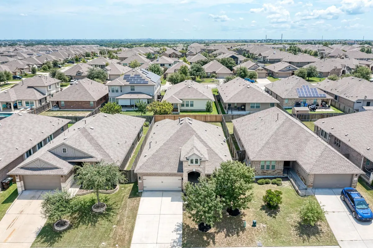 170 MOUNT ELLEN ST, Hutto, TX 78634