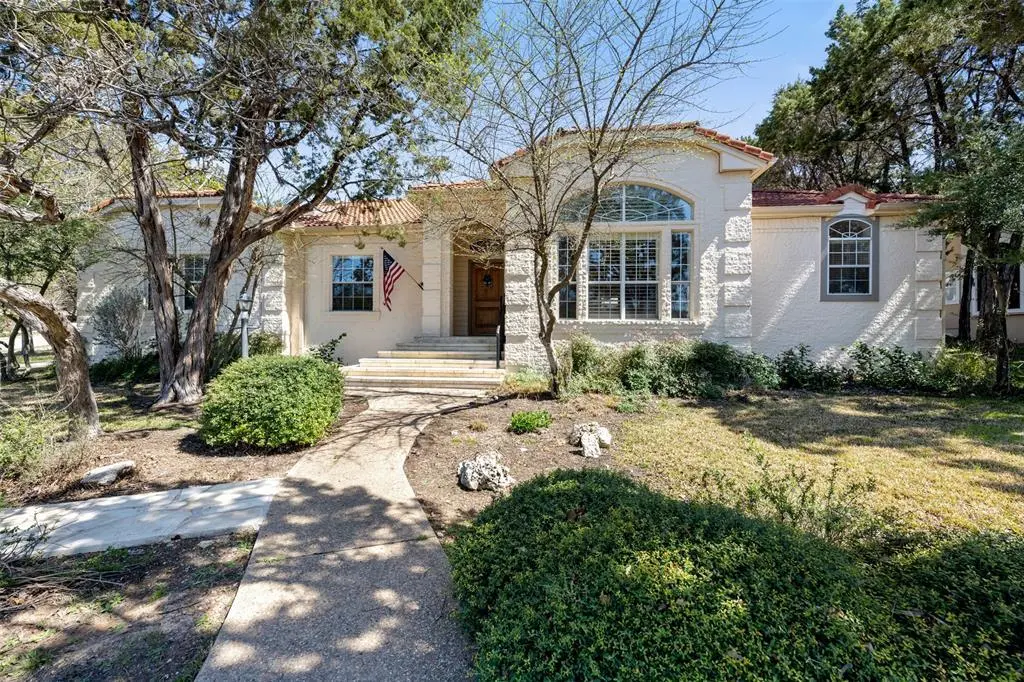 110 Squires DR, Lakeway, TX 78734