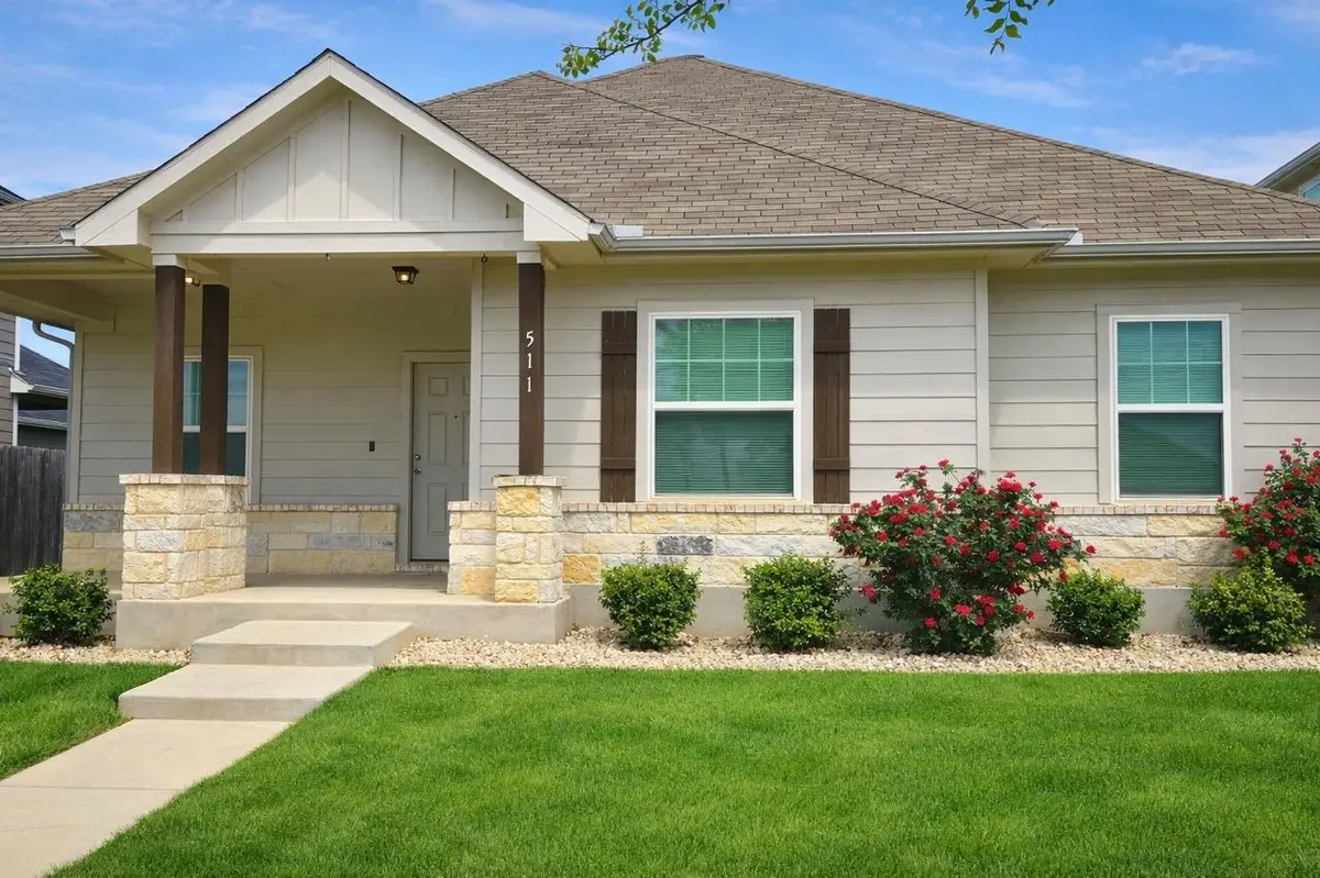 511 Pulitzer DR, Hutto, TX 78634