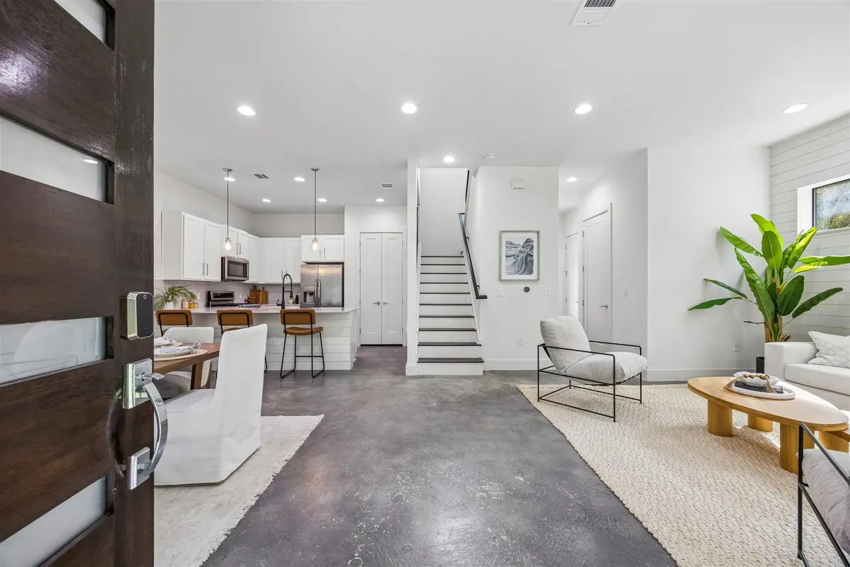 1118 Algarita Ave #2, Austin, TX 78704