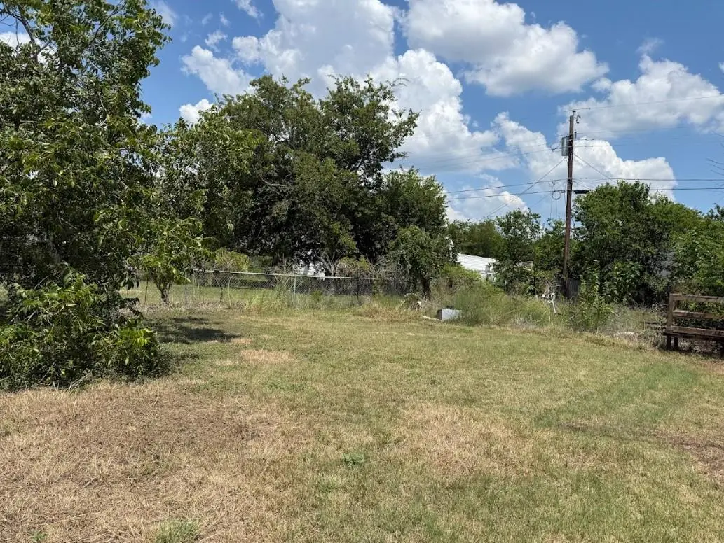 222 W Dogwood ST, Nolanville, TX 76559