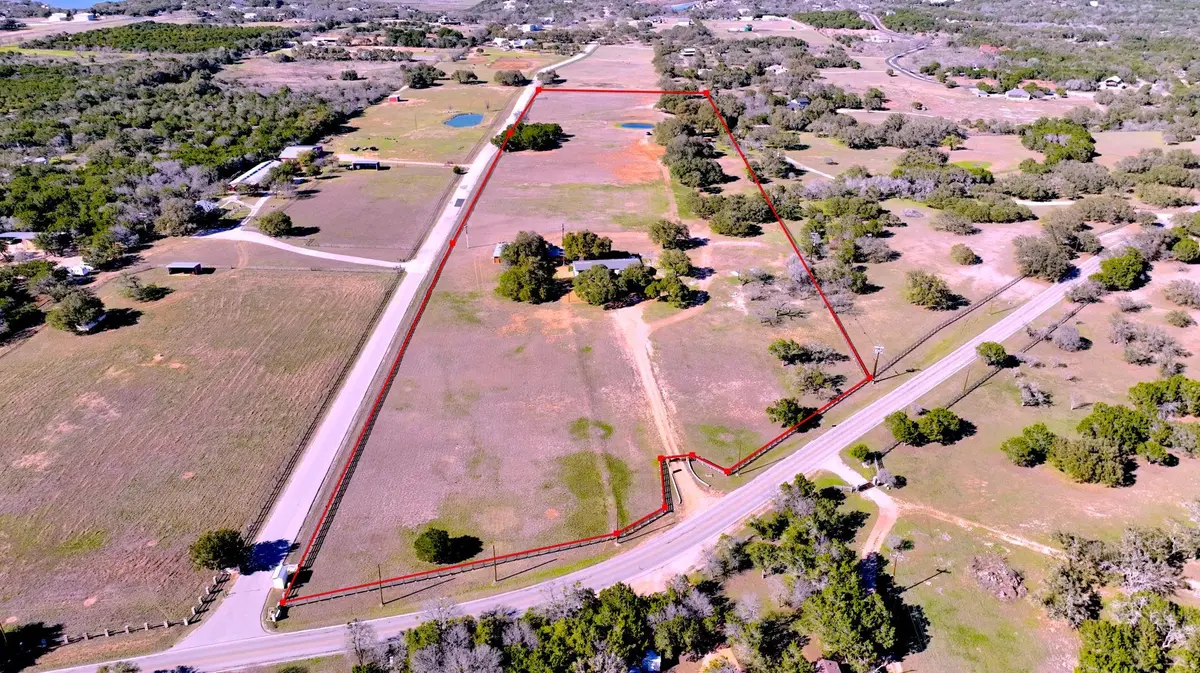 1115 County Road 414, Spicewood, TX 78669