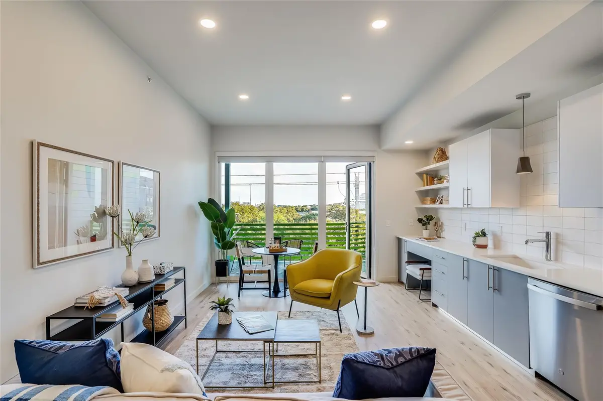 4004 Banister LN #308, Austin, TX 78704