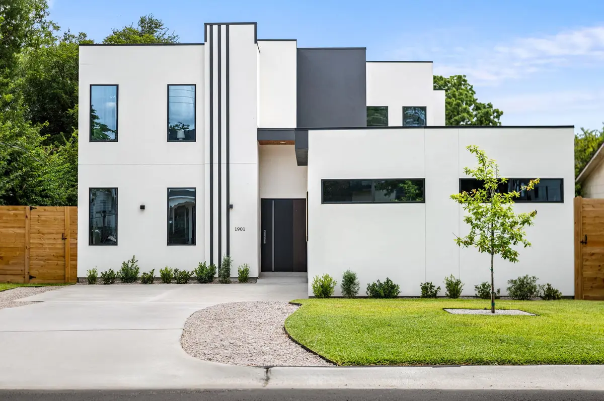 1901 W Saint Johns Ave, Austin, TX 78757