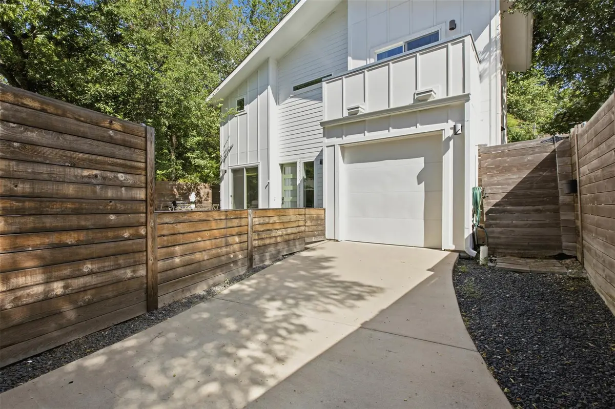 2505 E 11th ST #2, Austin, TX 78702