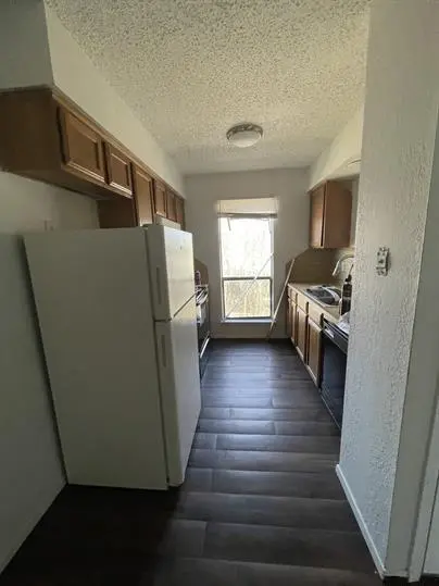 1101 Bois Darc ST #A, Lockhart, TX 78644