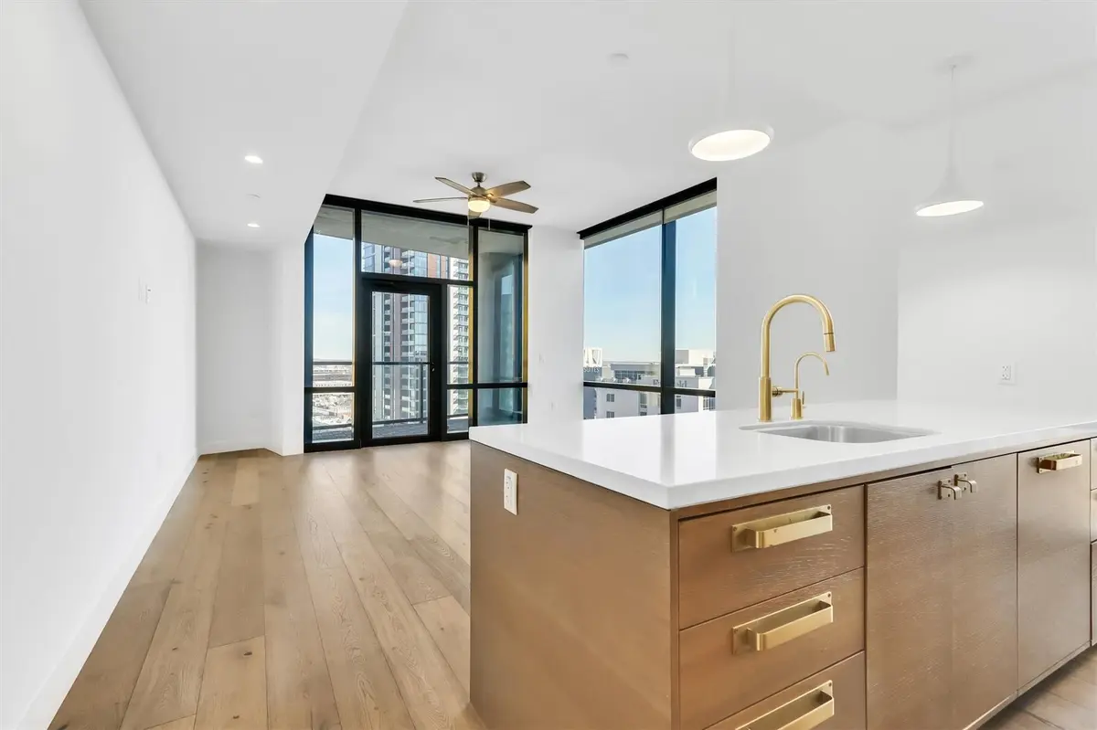 70 Rainey ST #1607, Austin, TX 78701