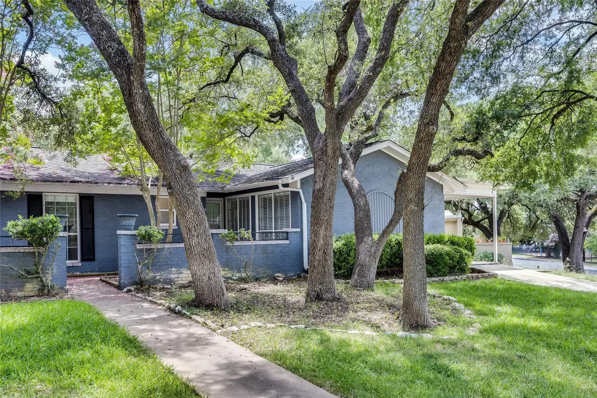 8803 Westover Club DR #B, Austin, TX 78759