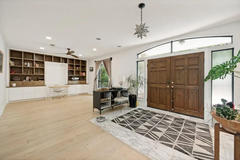 5804 Ginre CV, Austin, TX 78759