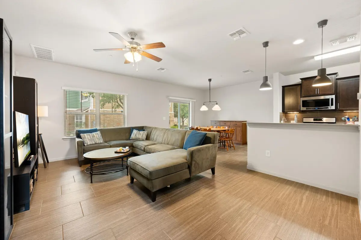 1620 Bryant DR #2005, Round Rock, TX 78664