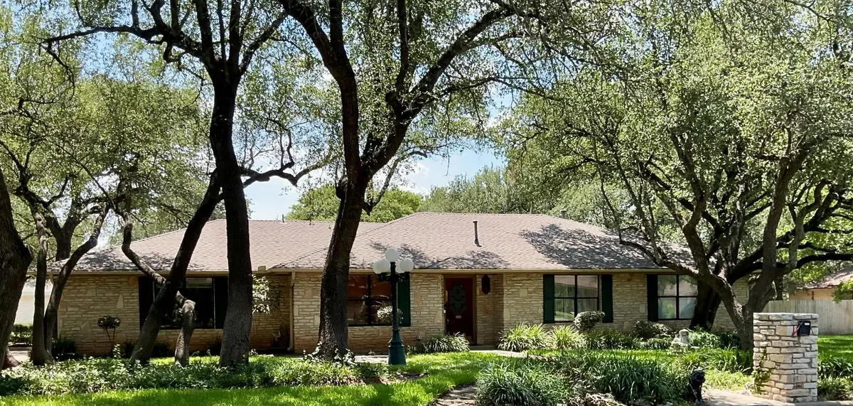 201 Oakwood DR, Georgetown, TX 78628
