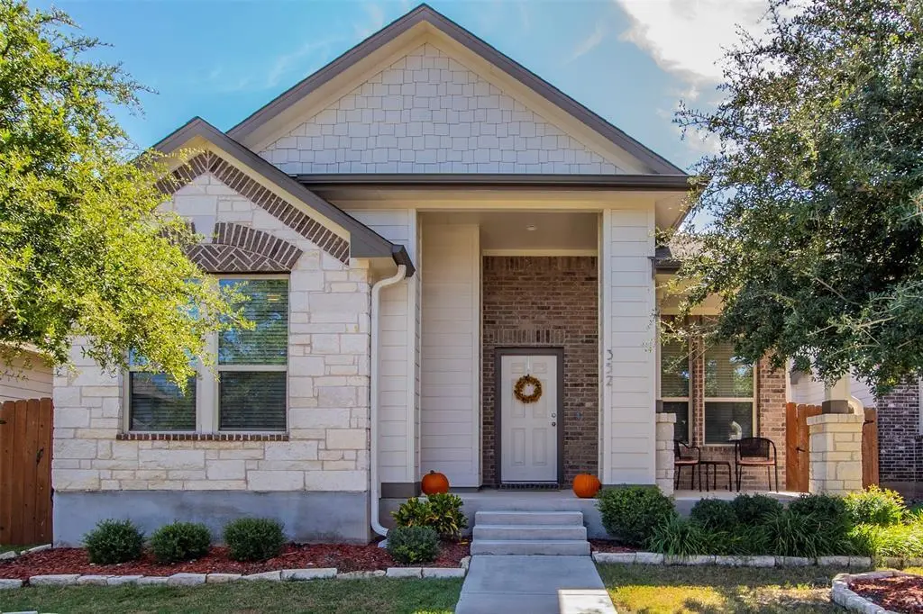 352 South Brook DR, Leander, TX 78641