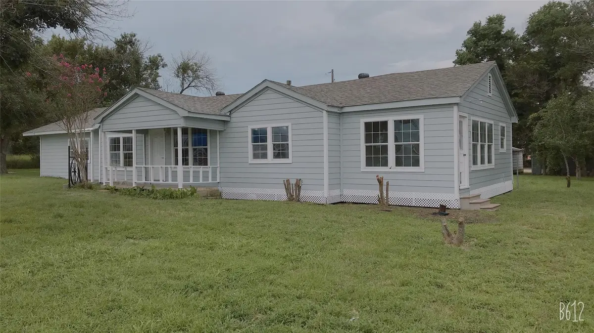 112 Eloise ST, Caldwell, TX 77836