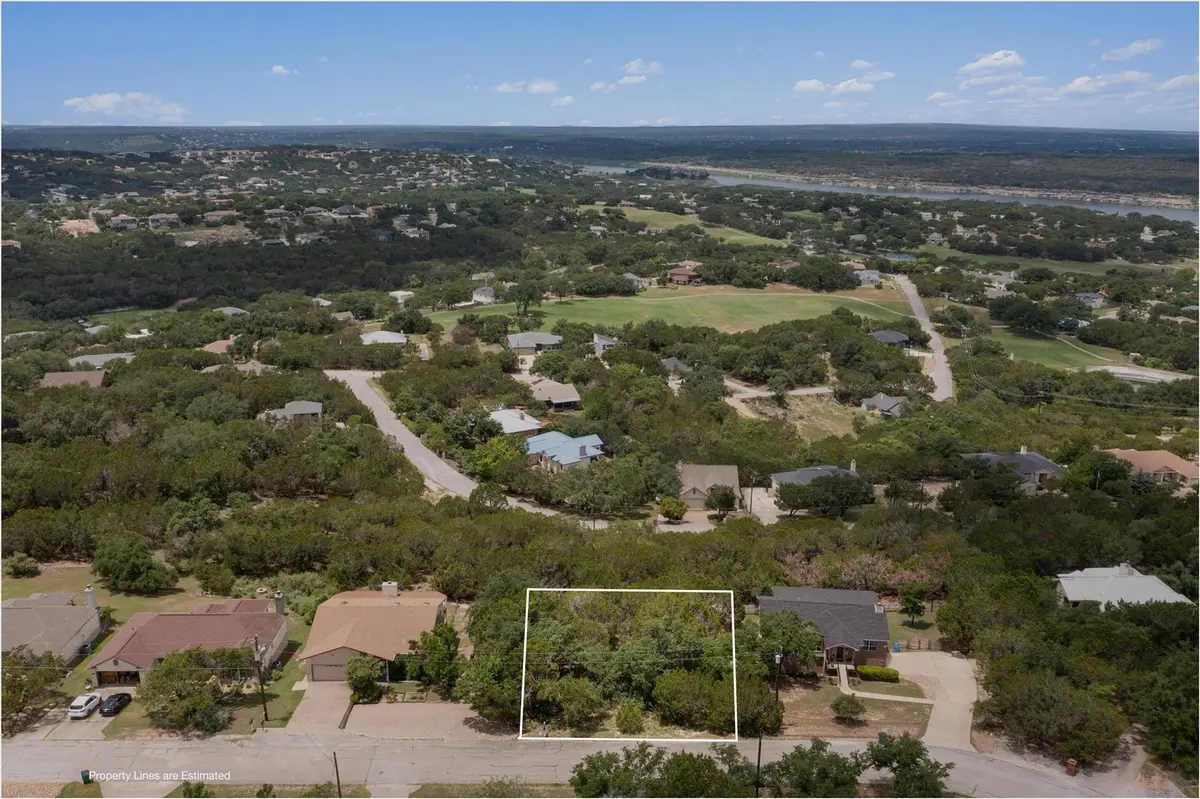 5100 Sundown ST, Lago Vista, TX 78645
