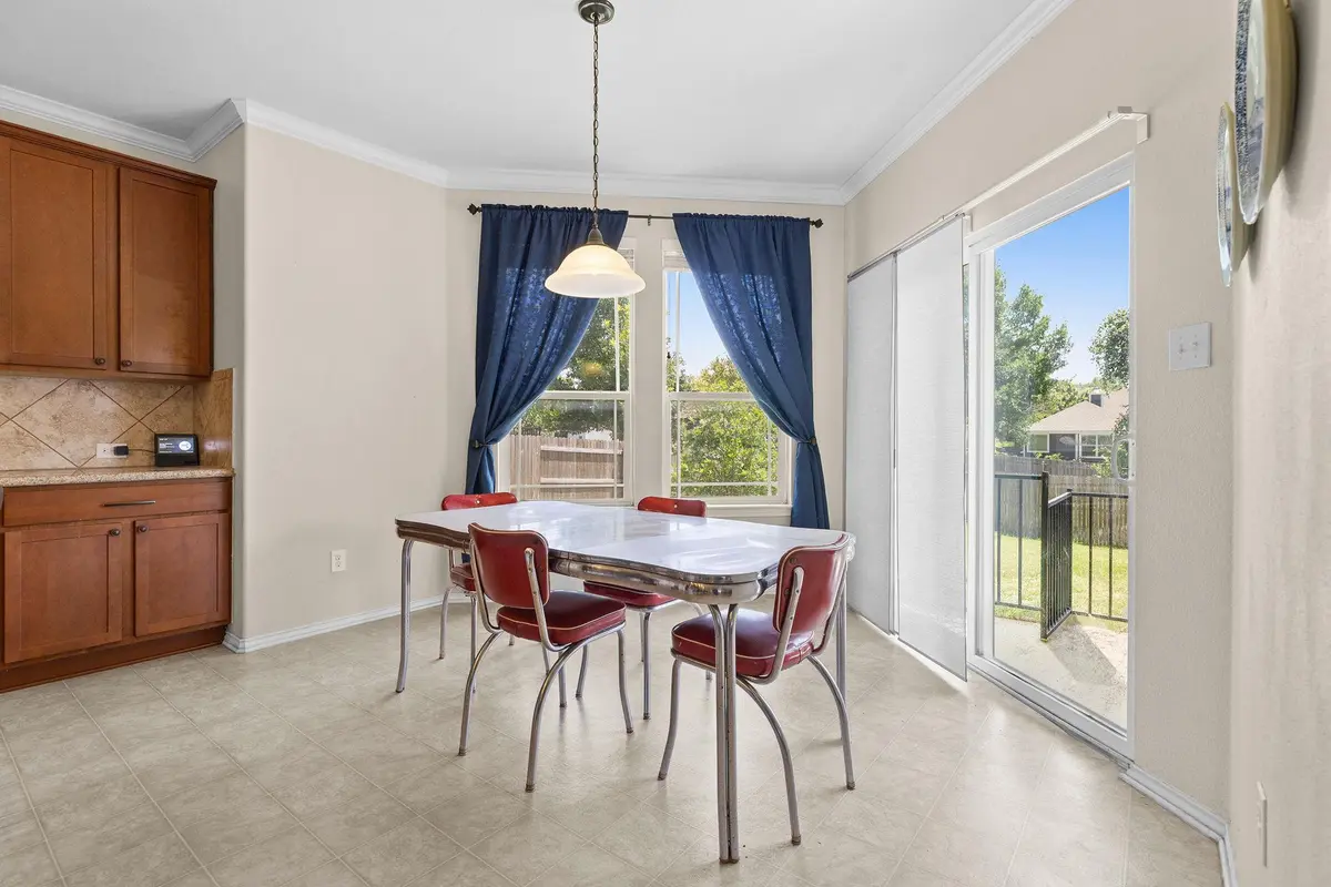 205 Sheepshank DR, Georgetown, TX 78633