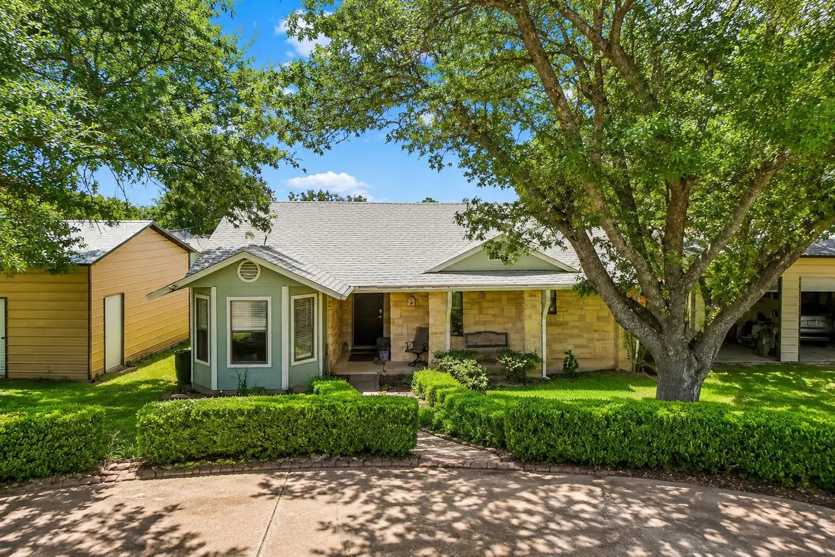 508 River Hills DR, San Marcos, TX 78666