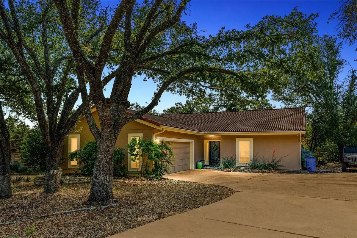 1613 Flint CT, Lakeway, TX 78734