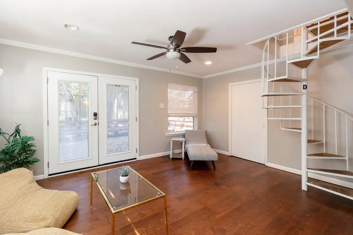 1711 Deerfield DR, Austin, TX 78741