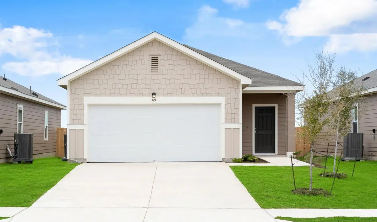 708 Cliff DR, Maxwell, TX 78656