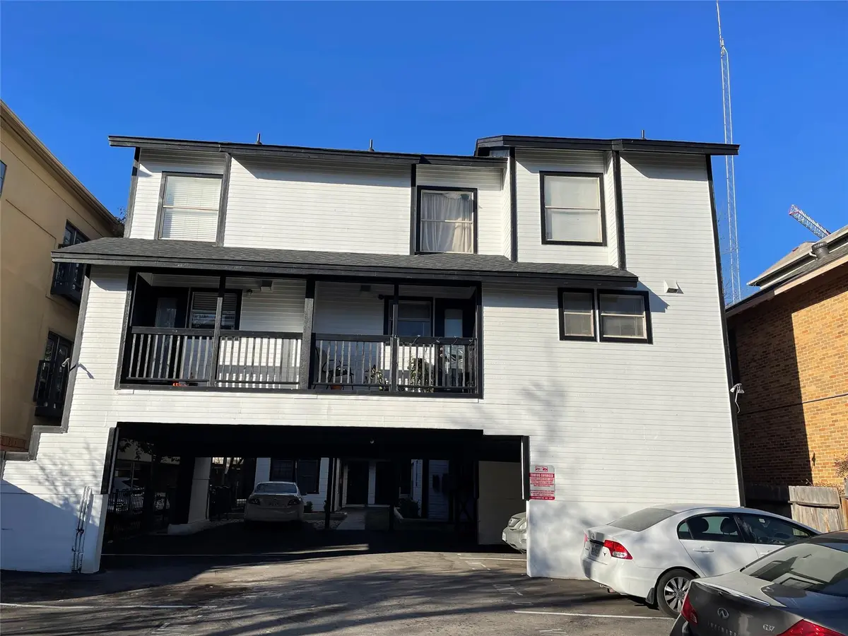 912 W 22nd 1/2 ST #I, Austin, TX 78705