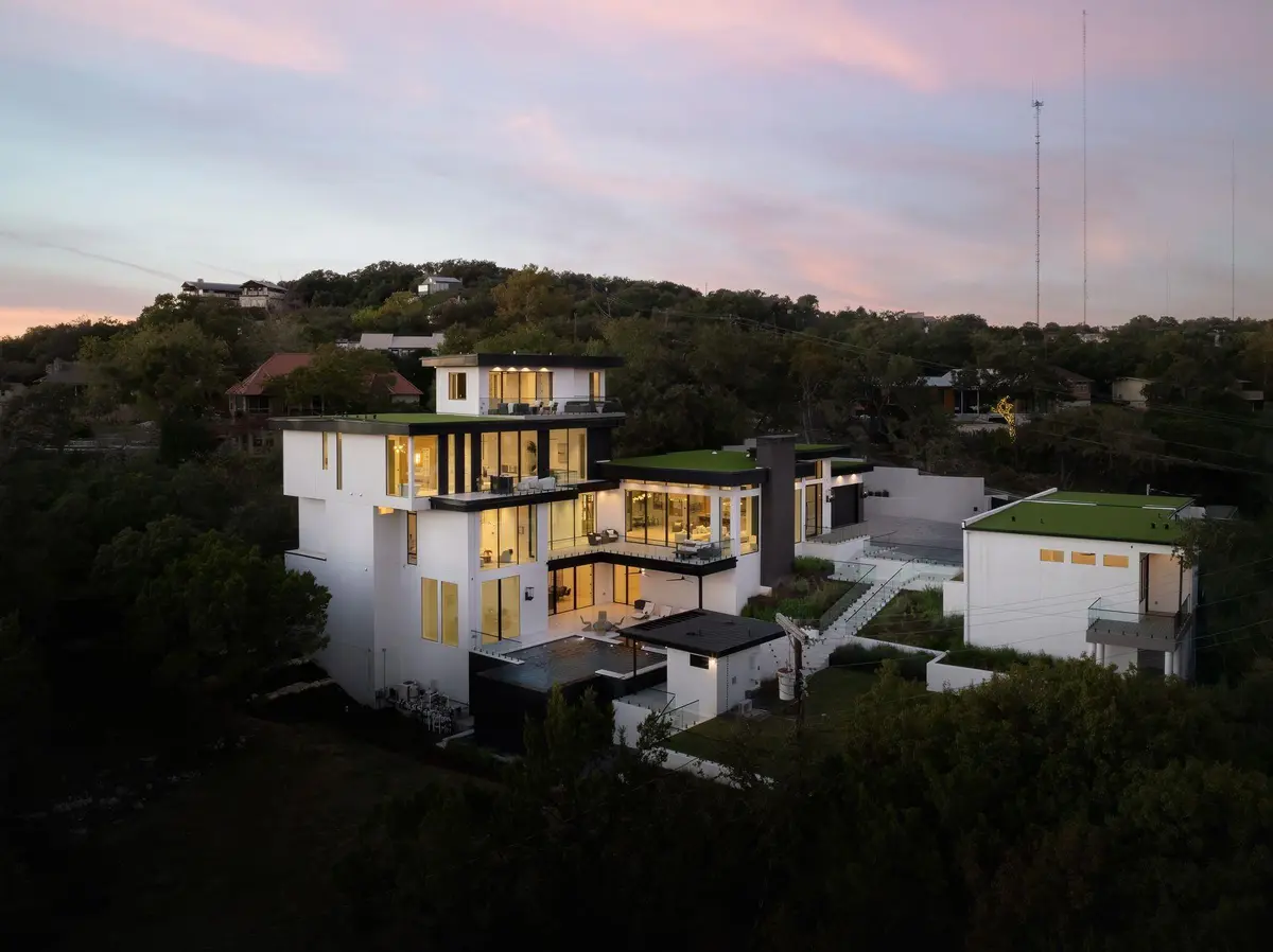 1003 The High RD, Austin, TX 78746