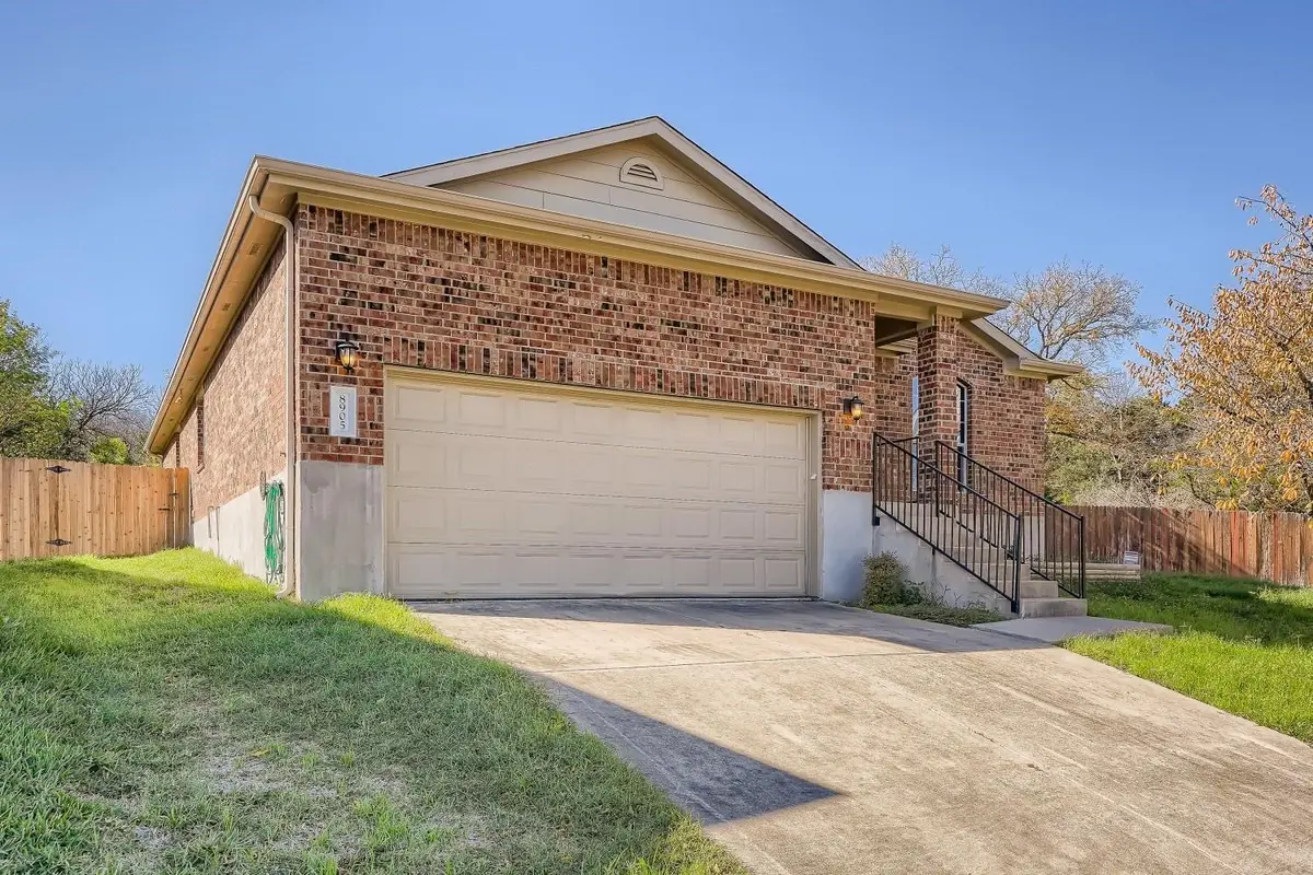 8905 Quick Stream DR, Austin, TX 78724