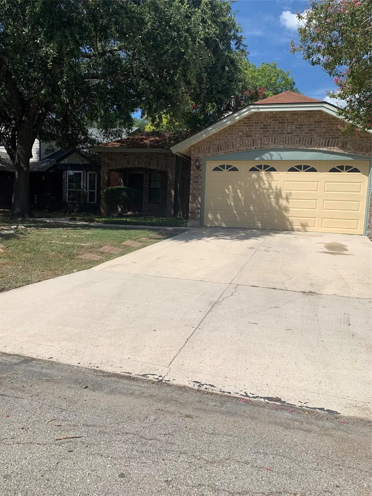 3215 Tree Grove DR, San Antonio, TX 78247