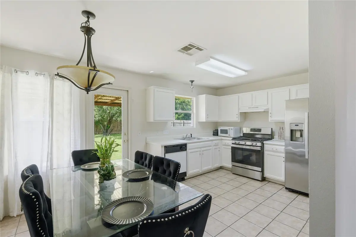 310 Raintree DR, Georgetown, TX 78626
