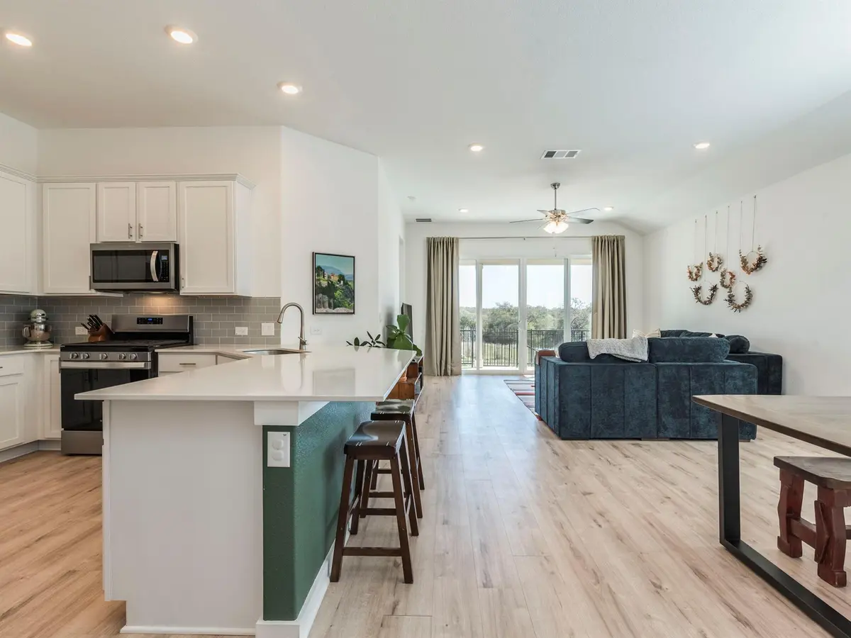 2132 Centerline LN, Georgetown, TX 78628