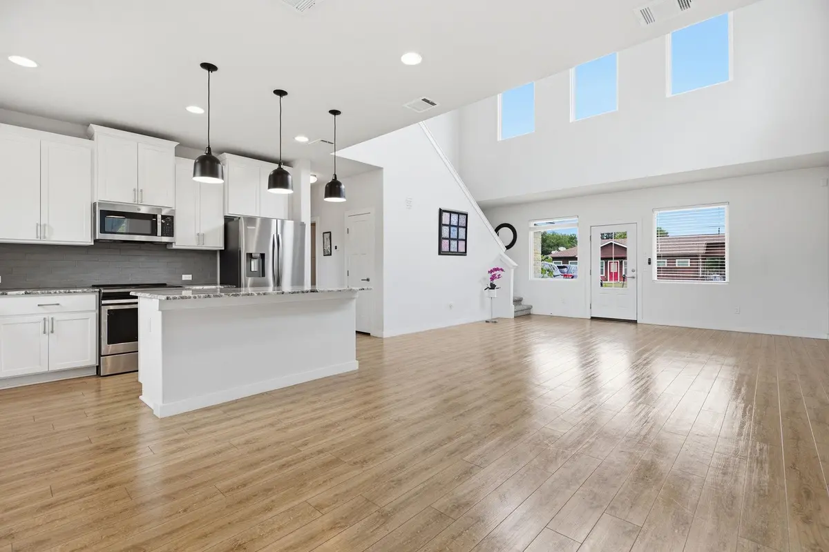 103 Waianae CT, Bastrop, TX 78602