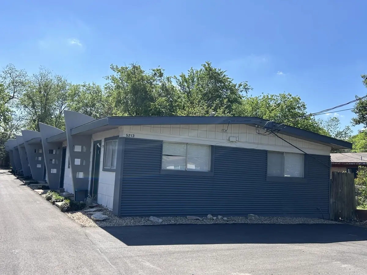 5213 Joe Sayers Ave #6, Austin, TX 78756
