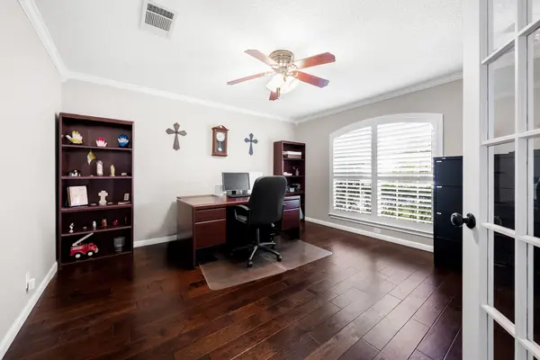 4007 Vista Isle DR, Round Rock, TX 78681