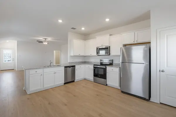 116 Paria CT, Jarrell, TX 76537