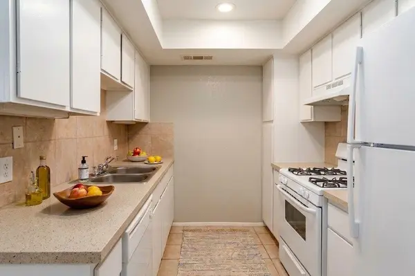 11519 Pecan Creek PKWY #17, Austin, TX 78750