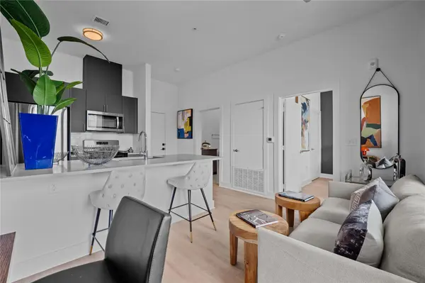 3900 Berkman DR #301, Austin, TX 78723