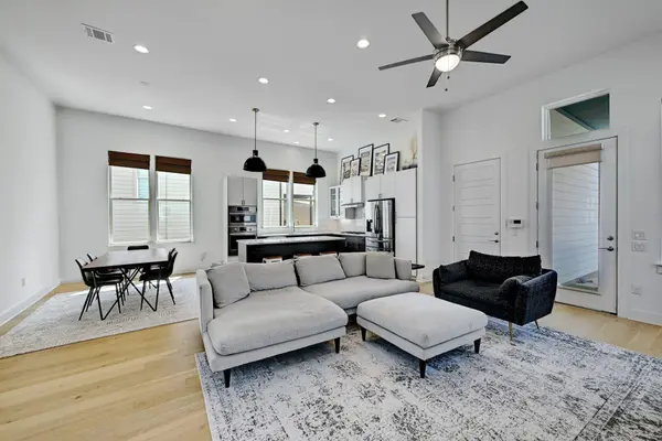 7329 Cordoba DR, Austin, TX 78724