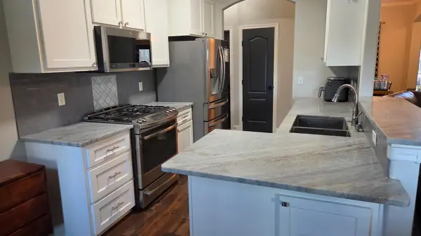 125 Rose Mayer LOOP, La Grange, TX 78945