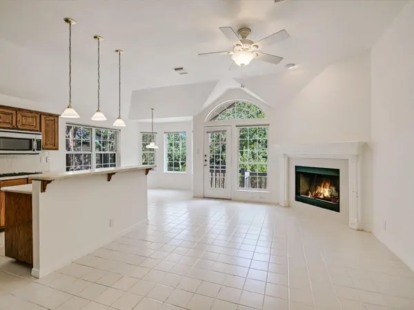10817 Redmond RD, Austin, TX 78739