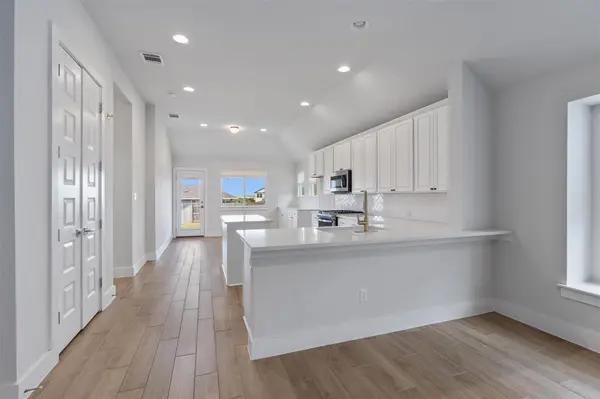 101 Broken Oak DR, Liberty Hill, TX 78642