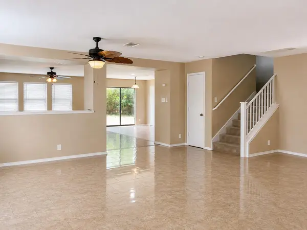 122 Rummel DR, Kyle, TX 78640