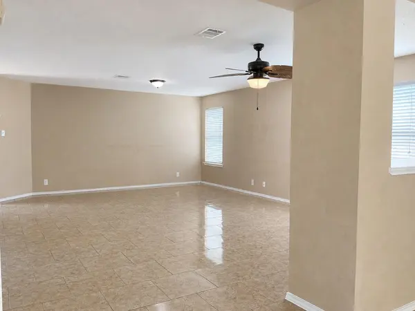 122 Rummel DR, Kyle, TX 78640